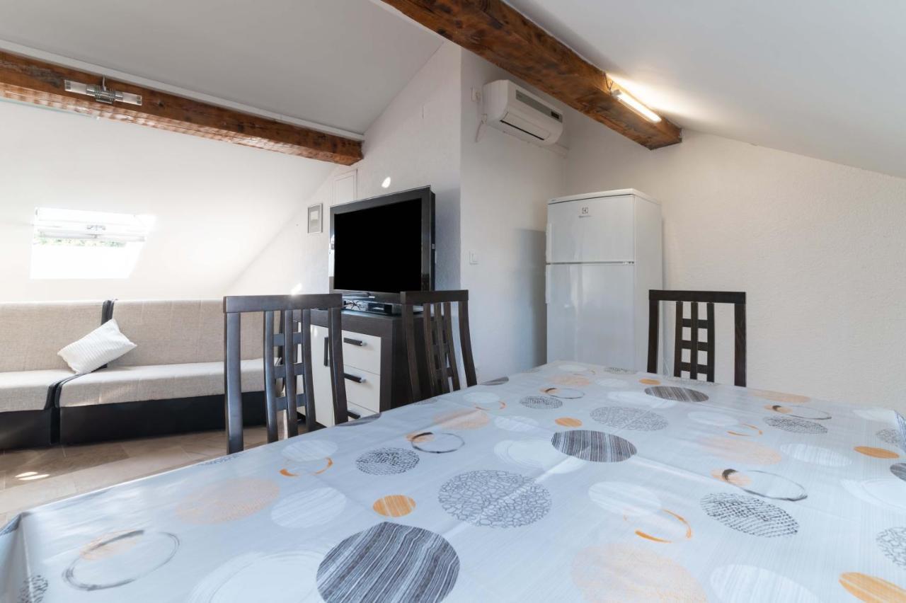 Beachfront Calm Sea Apartman *