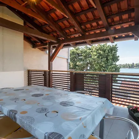 Beachfront Apartments Calm Sea Preko Exterior foto