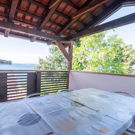 Beachfront Apartments Calm Sea Preko Exterior foto